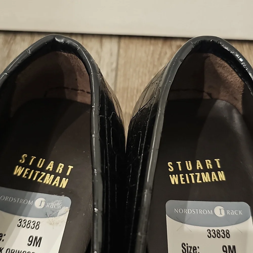 [NEW] STUART WEITZMAN Crocodile Loafers in Black Patent Leather NWT